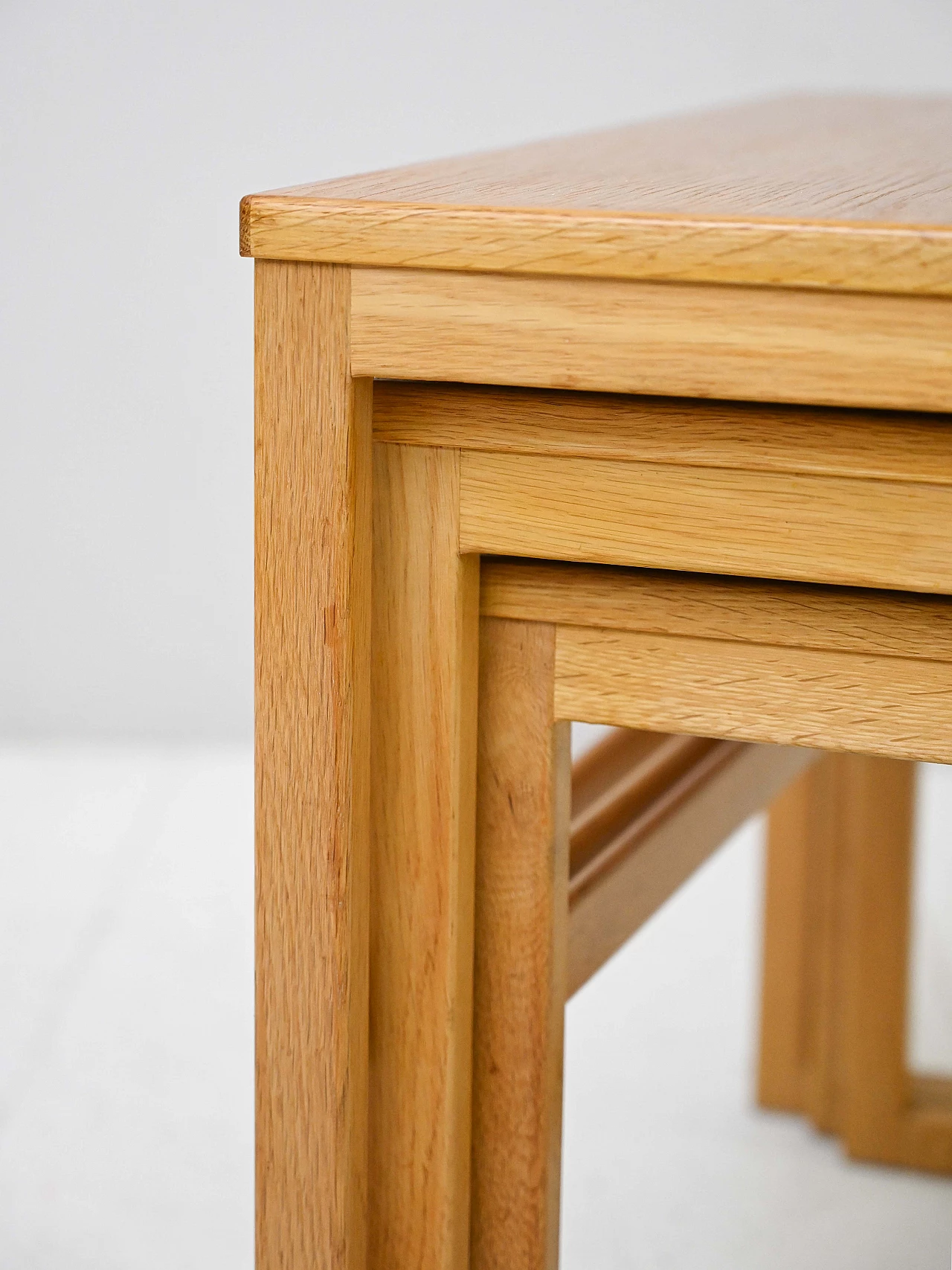 3 Oak nesting tables, 1960s 10
