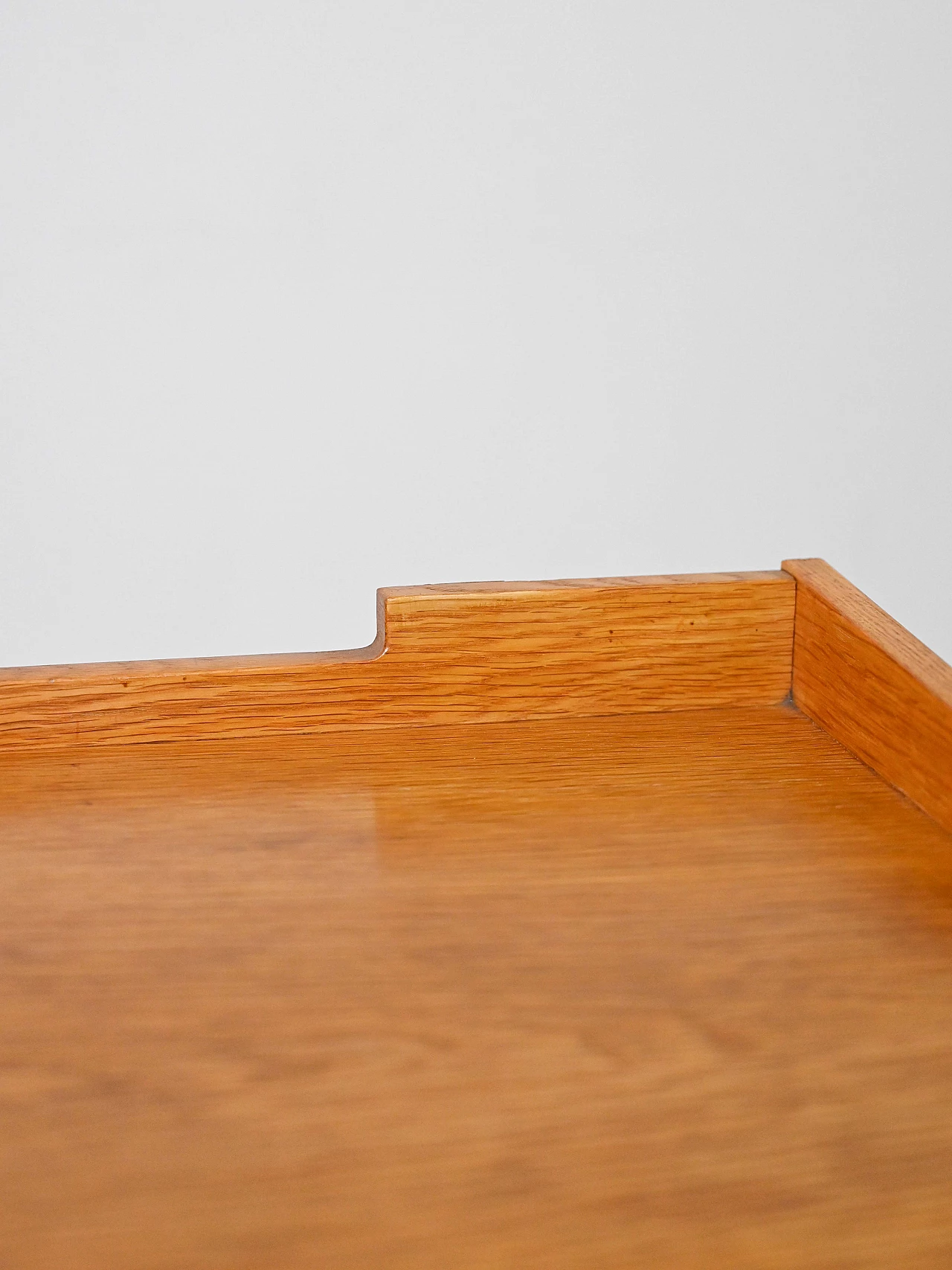 Scrittoio svedese in rovere con cassetti, anni '60 8