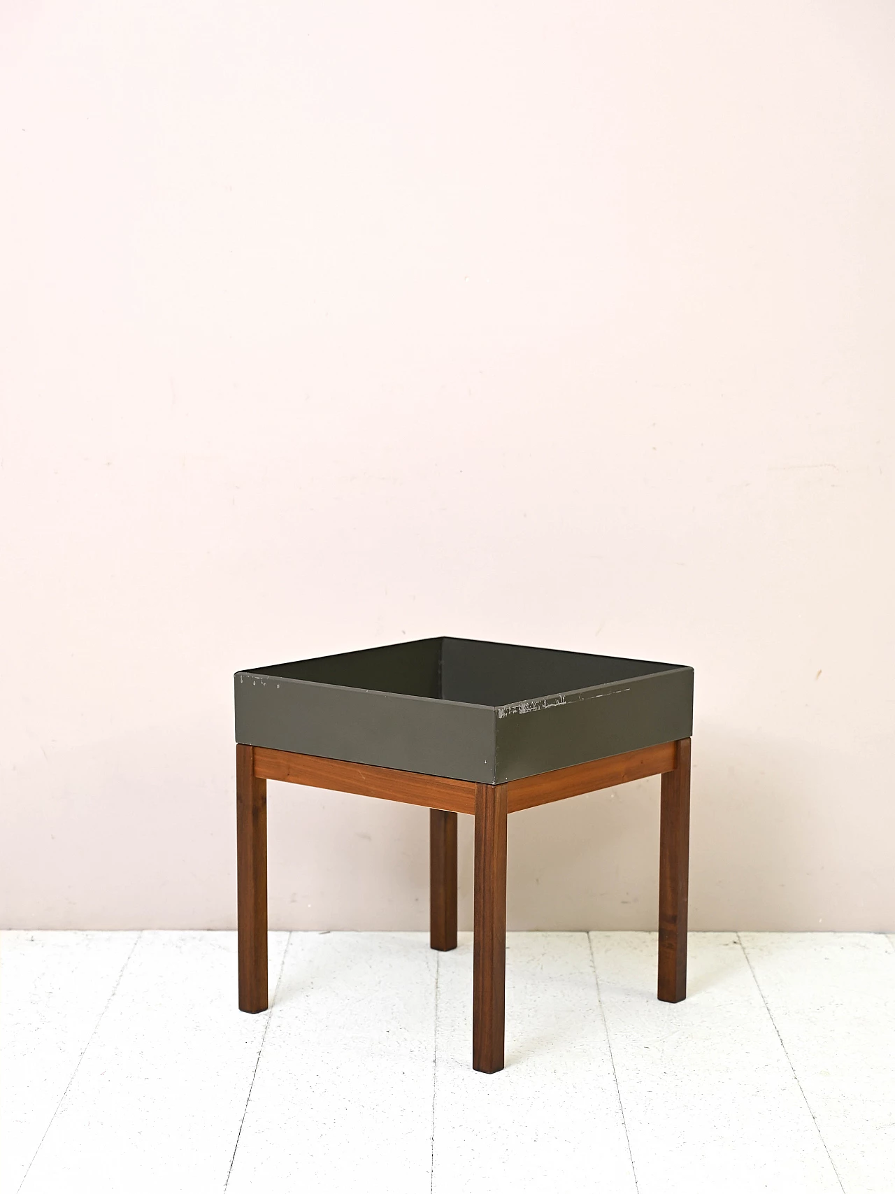 Fioriera scandinava in teak e metallo, anni '60 4