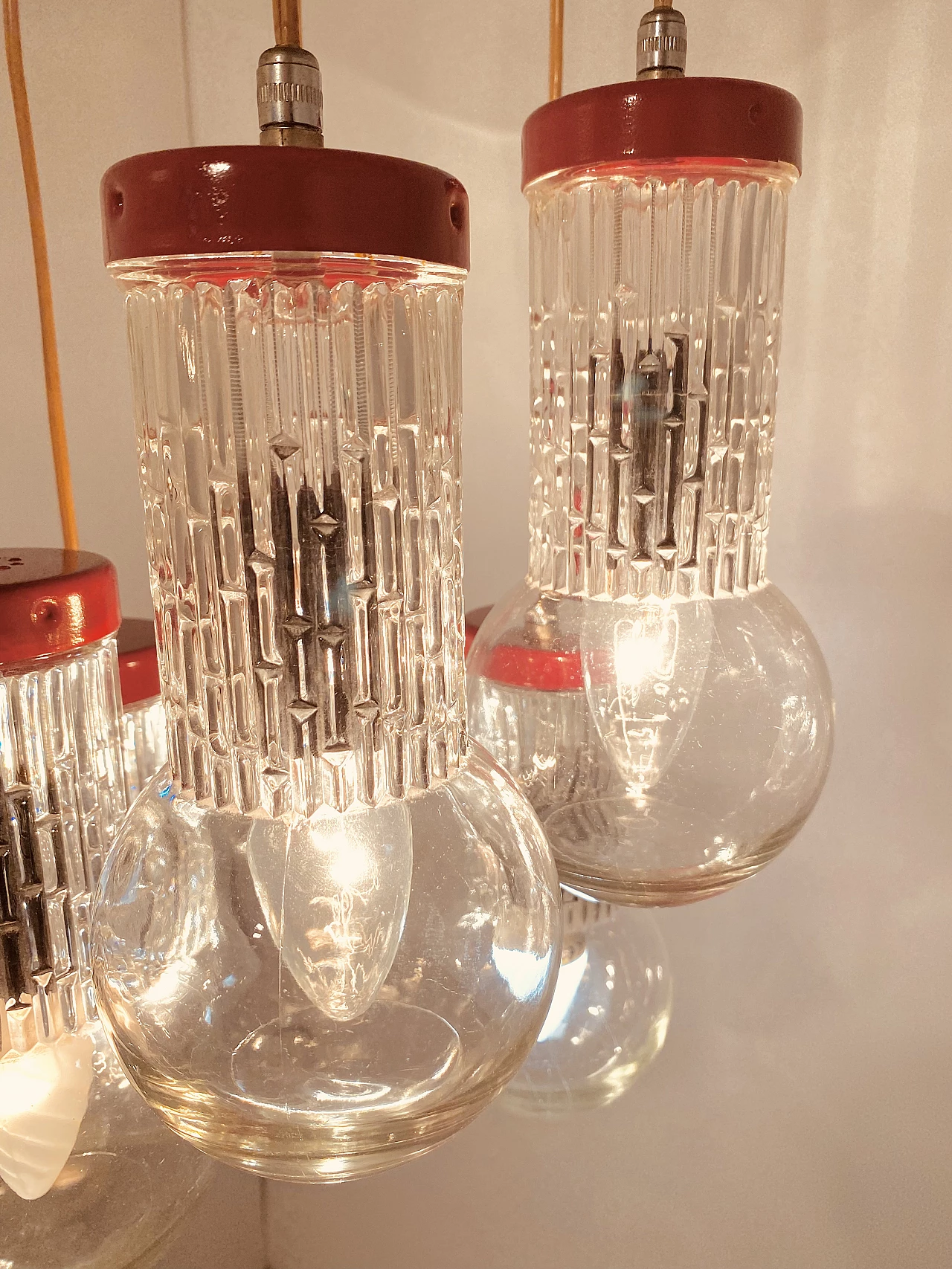 Lampadario in metallo rosso e vetro nello stile di Stilnovo, anni '50 1