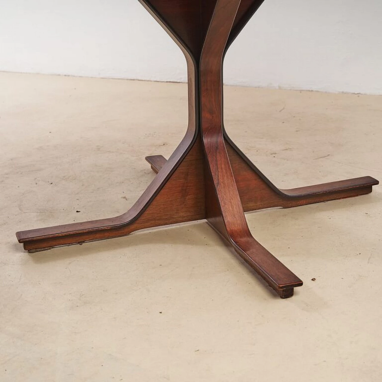 Tavolo in legno di Gianfranco Frattini per Bernini, anni '60 10