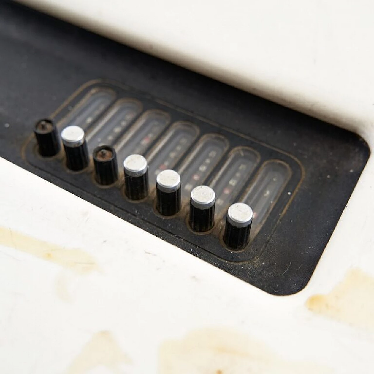 Voxon colour television, late 20th century 3