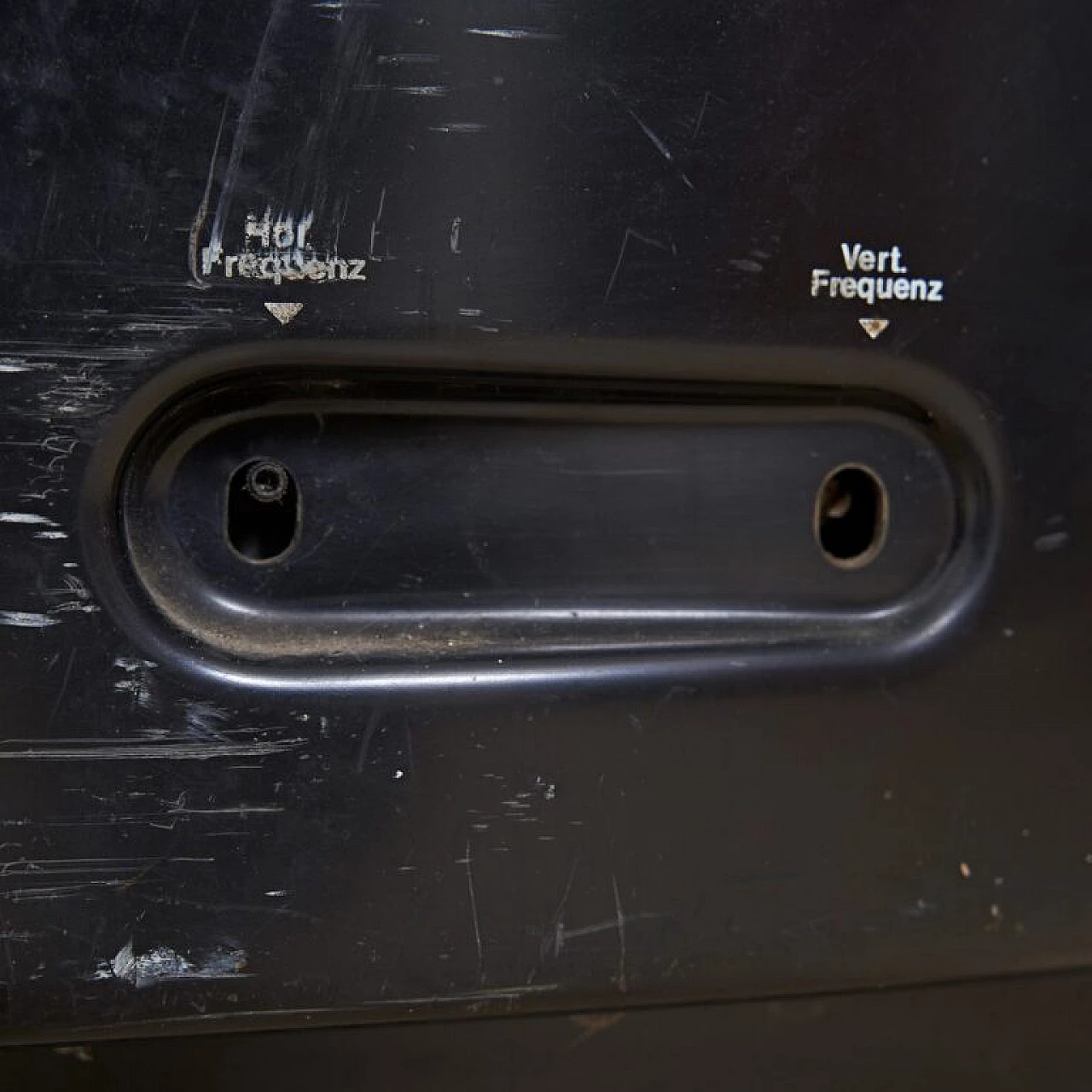 Voxon colour television, late 20th century 10