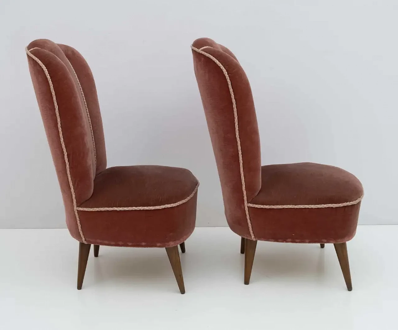 Pair of wooden and velvet armchairs by Gio Ponti for ISA Bergamo, 1950s 4