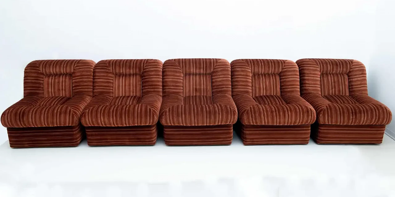 Velvet five-piece sofa with coffee table, 1970s 3