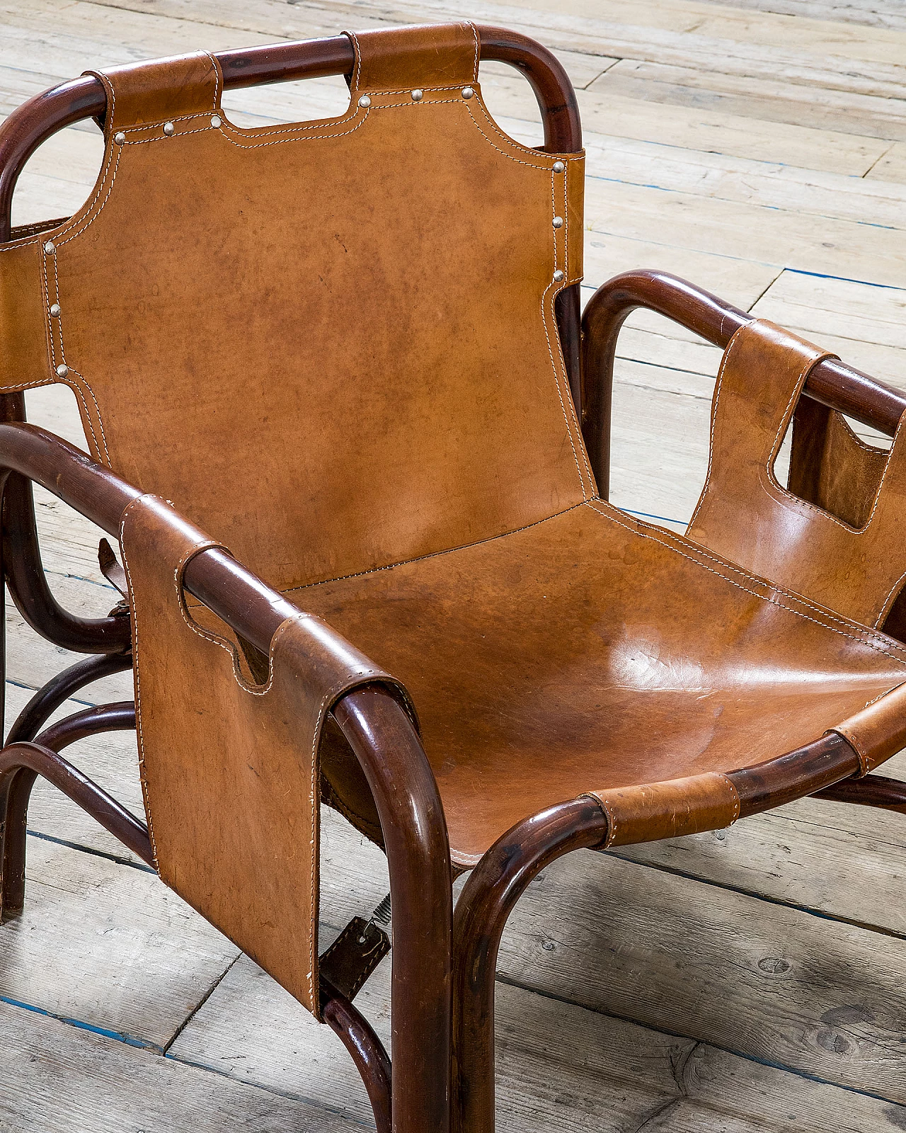 Pair of bamboo and leather Safari armchairs by Tito Agnoli, 1960s 3