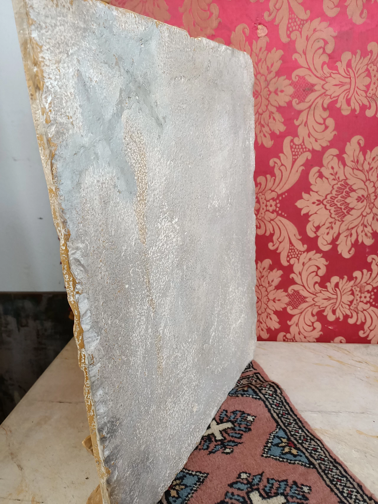 Bassorilievo di San Giorgio e il drago in marmo Nembro giallo, fine '800 2