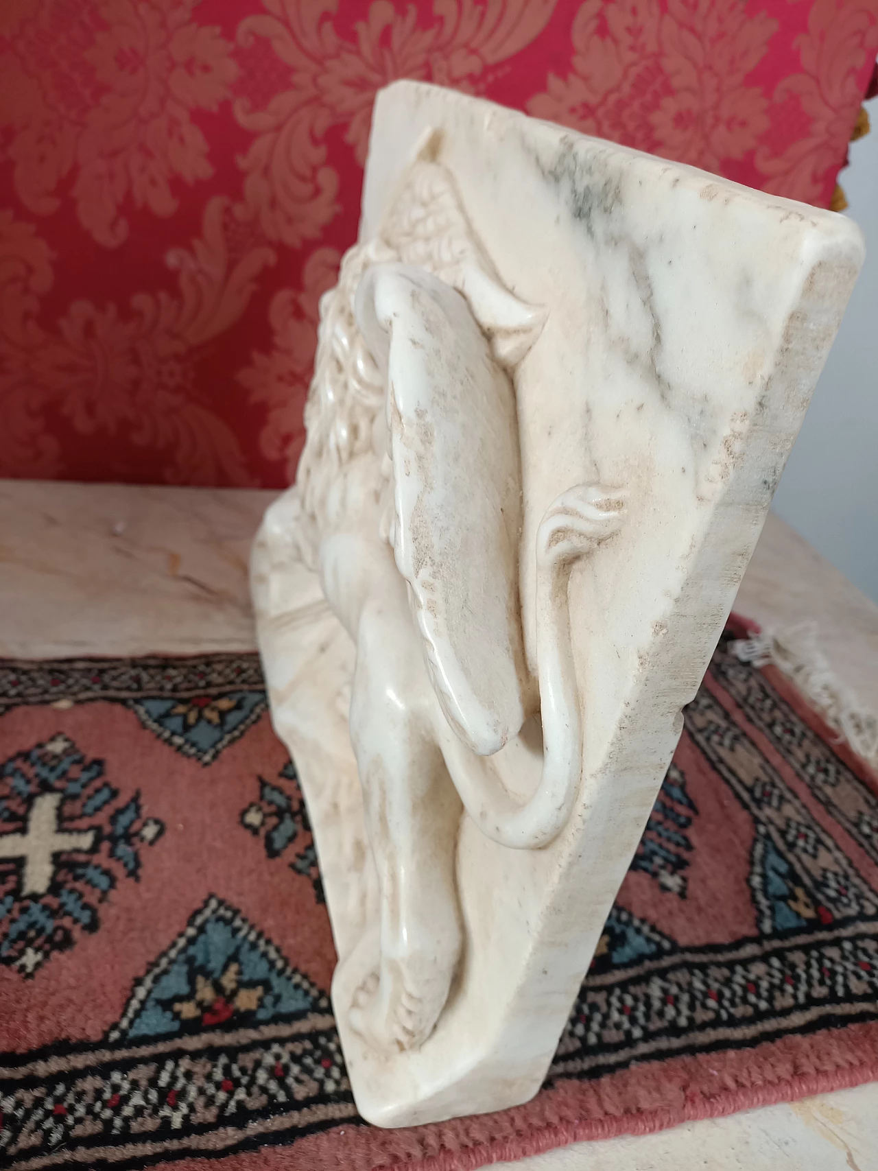 Bassorilievo del Leone di San Marco in marmo Calacatta, fine '800 4