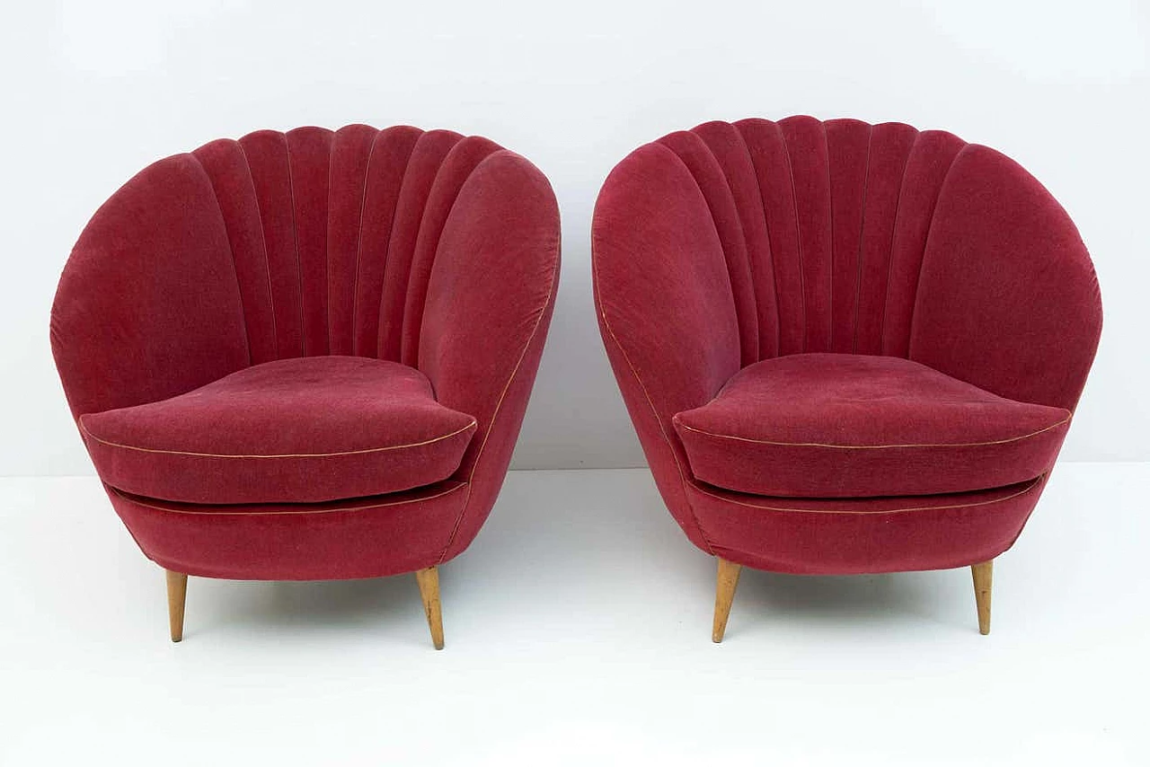 Pair of red velvet Margherita armchairs by Gio Ponti for ISA Bergamo, 1950s 2