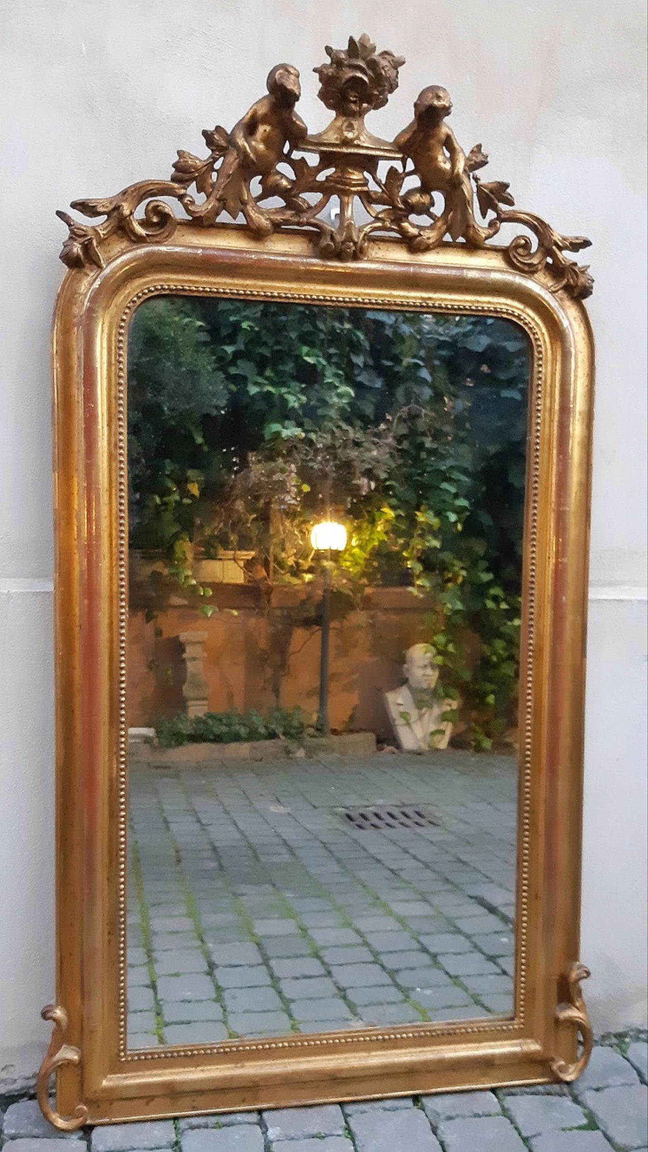 French gilded wood mirror with putti, 19th century 5