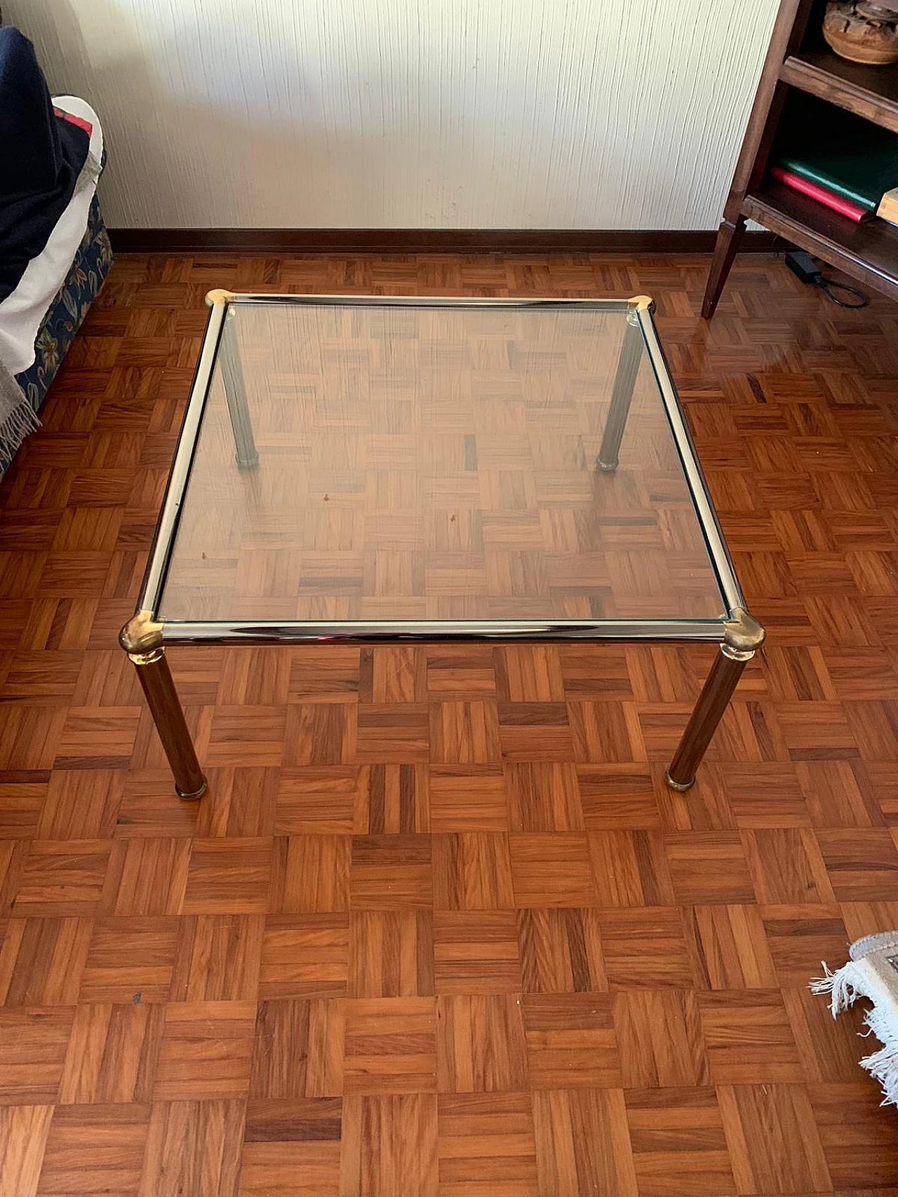 Tavolino quadrato in acciaio cromato con piano in vetro, anni '70 2