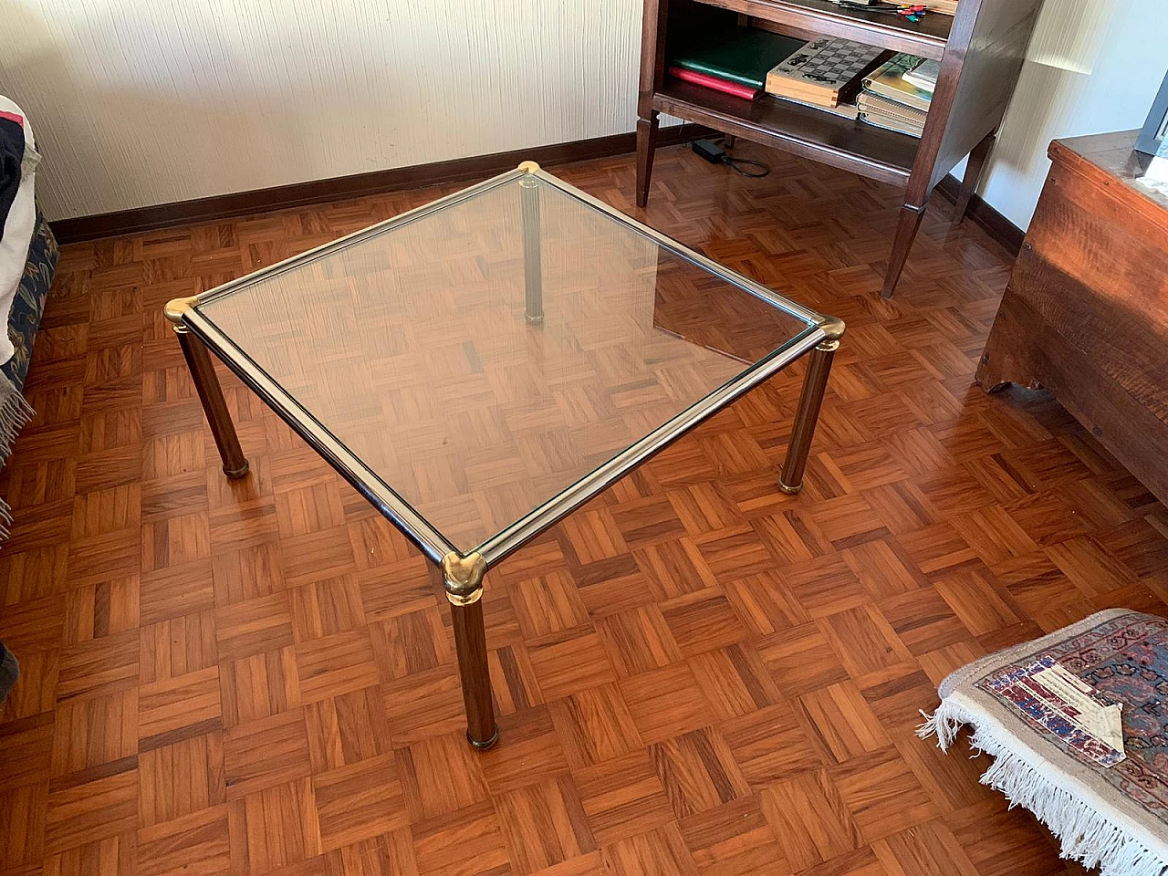 Tavolino quadrato in acciaio cromato con piano in vetro, anni '70 3