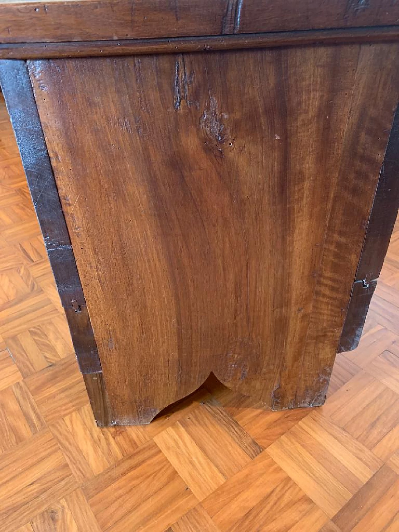 Cassapanca in noce con chiave, '800 9