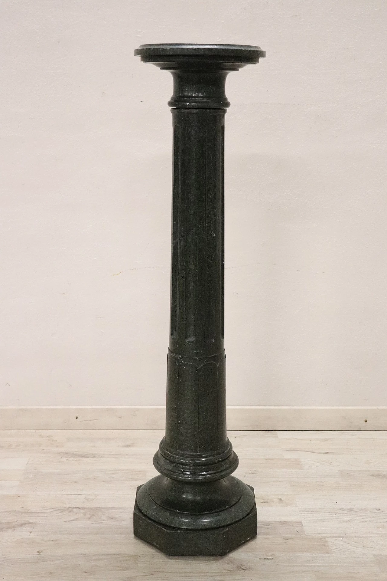 Green Alpine marble column, late 19th century 2
