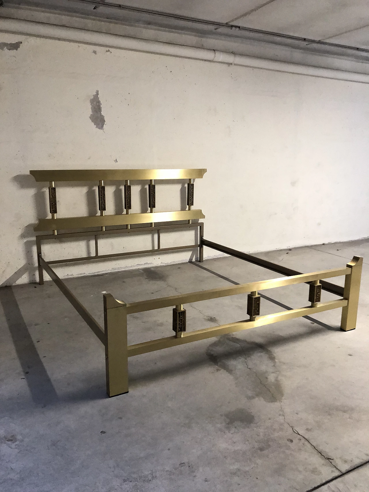 Double bed by Luciano Frigerio, 1970s 2