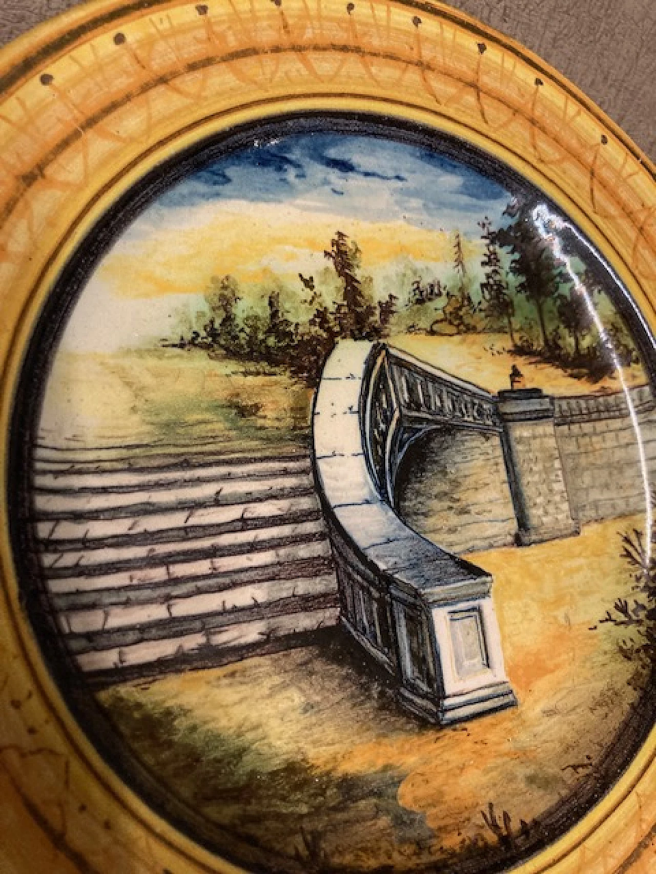 Piatto in maiolica di Cantagalli, fine '800 4