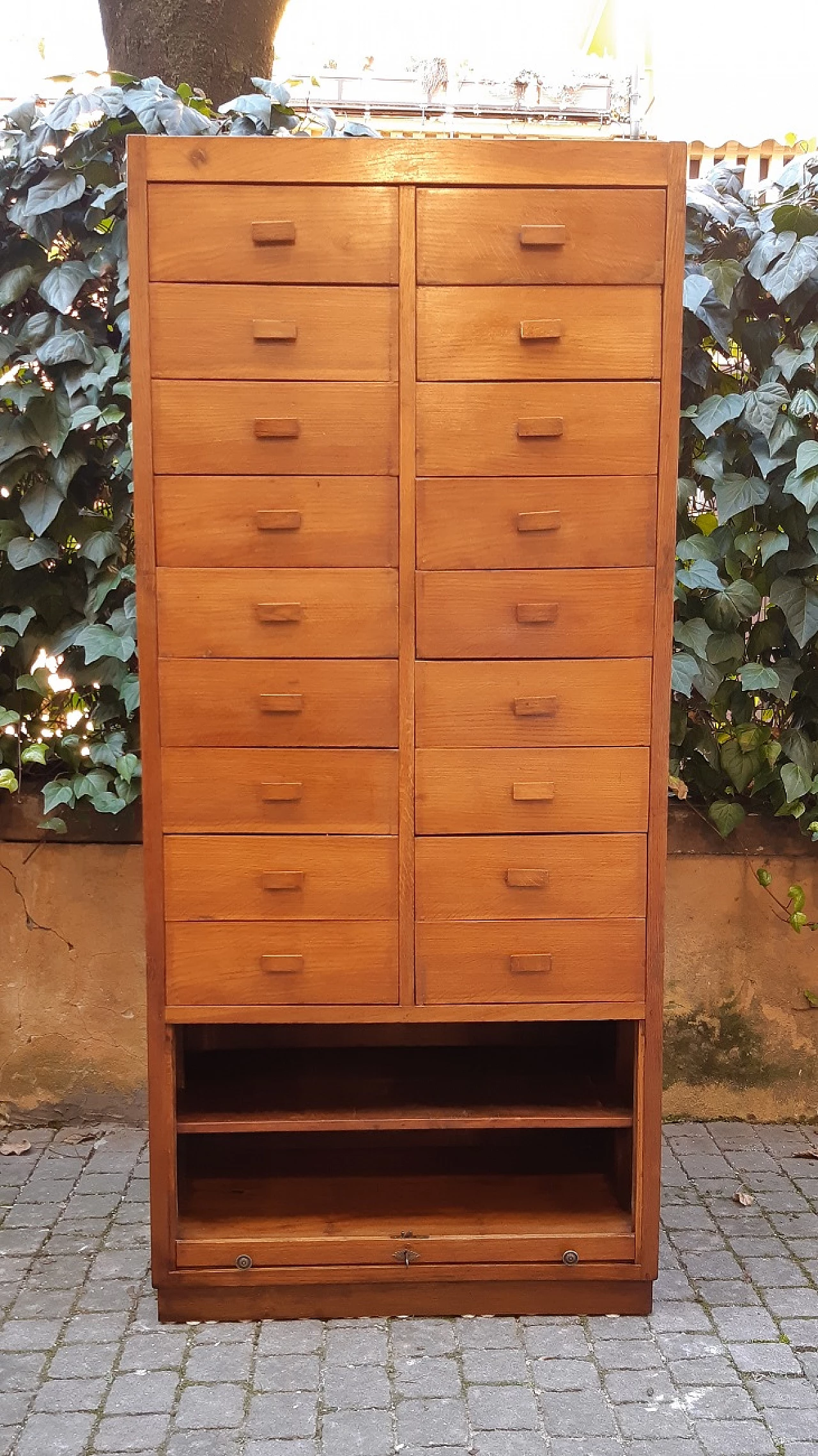 Oak filing cabinet with drawers and shutter, 1930s 5