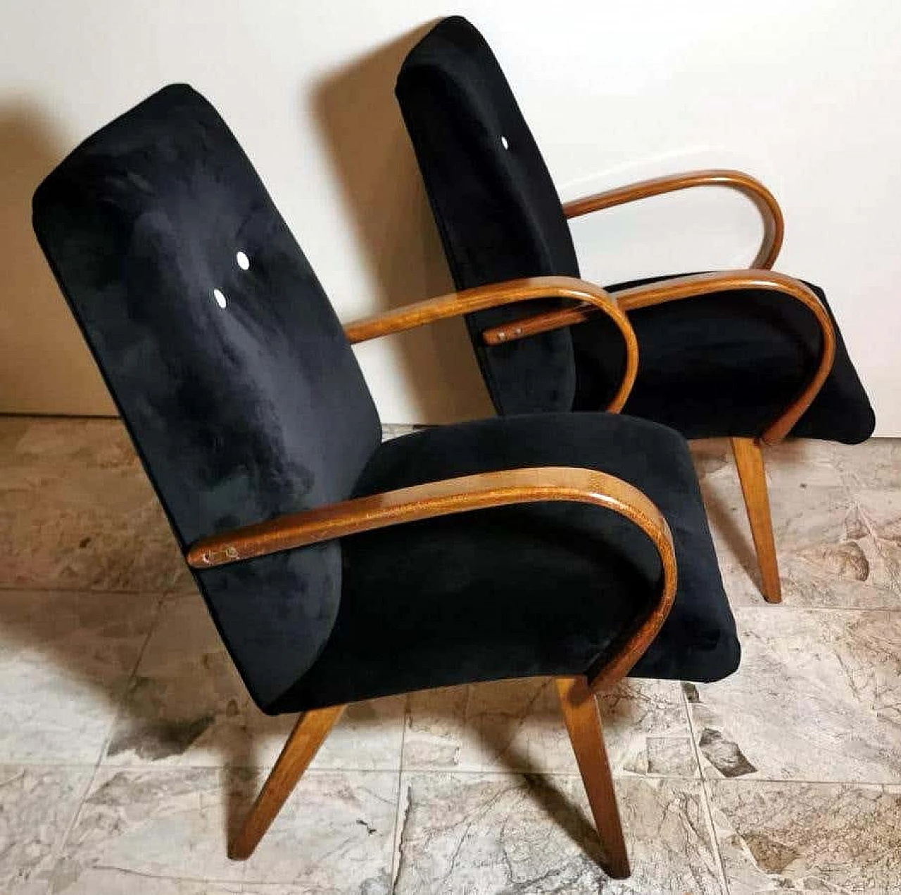 Pair of Banannachair armchairs attributed to Jindrich Halabala, 1930s 4