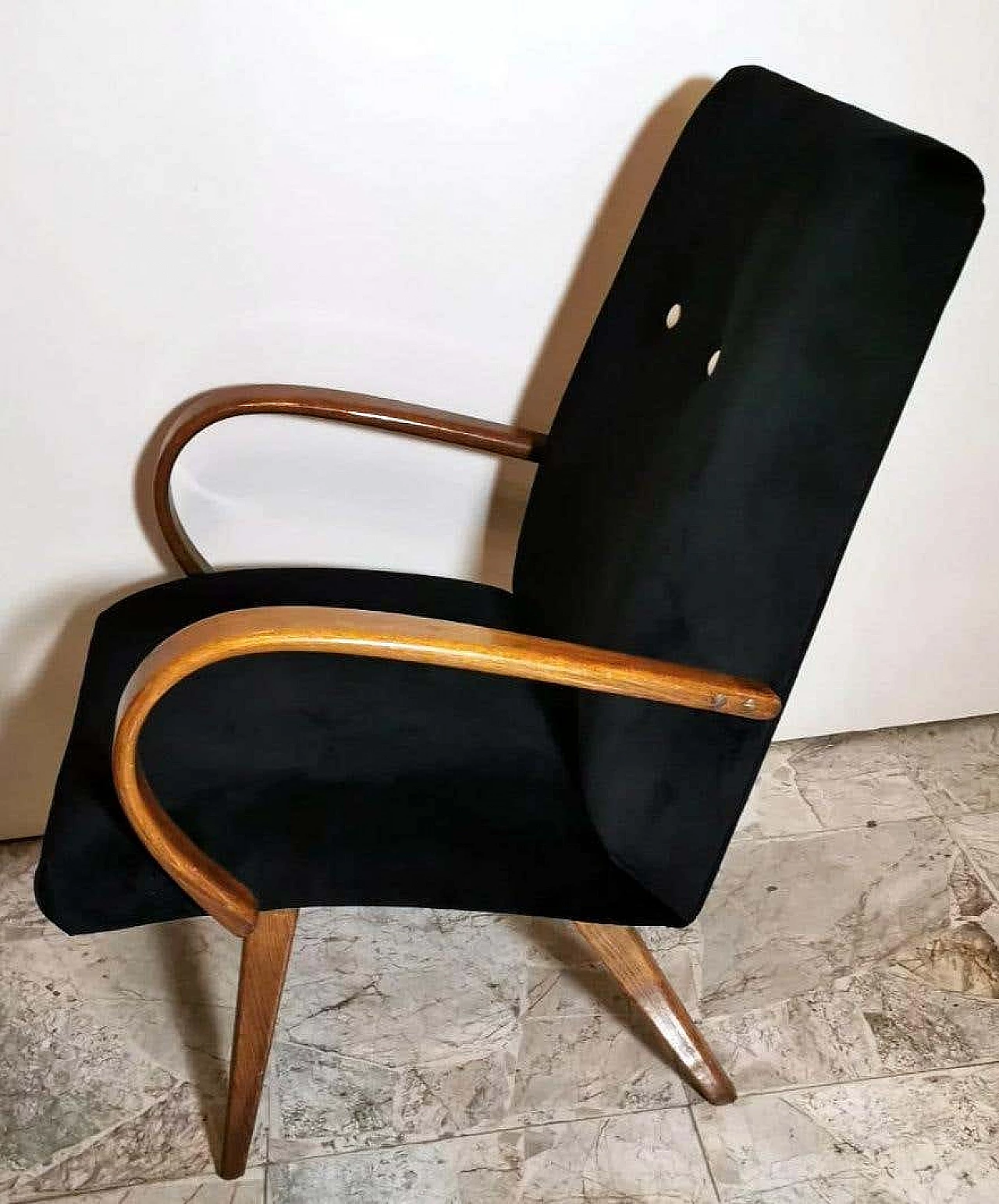 Pair of Banannachair armchairs attributed to Jindrich Halabala, 1930s 7