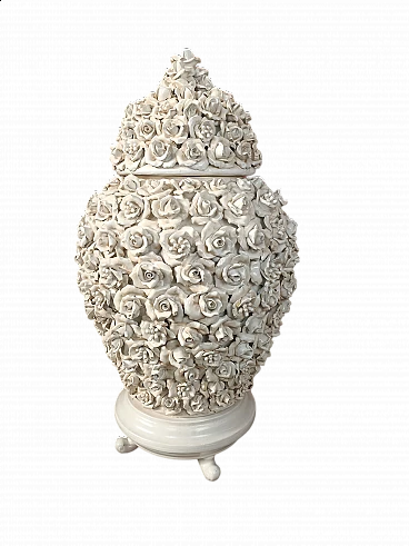 Vaso in ceramica vecchia Bassano con rose, inizio '900