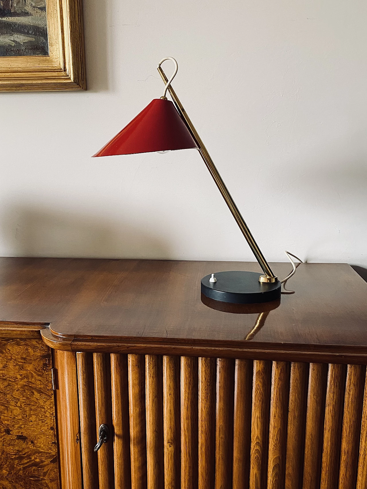 Red metal and brass table lamp for Lumen, 1960s 3