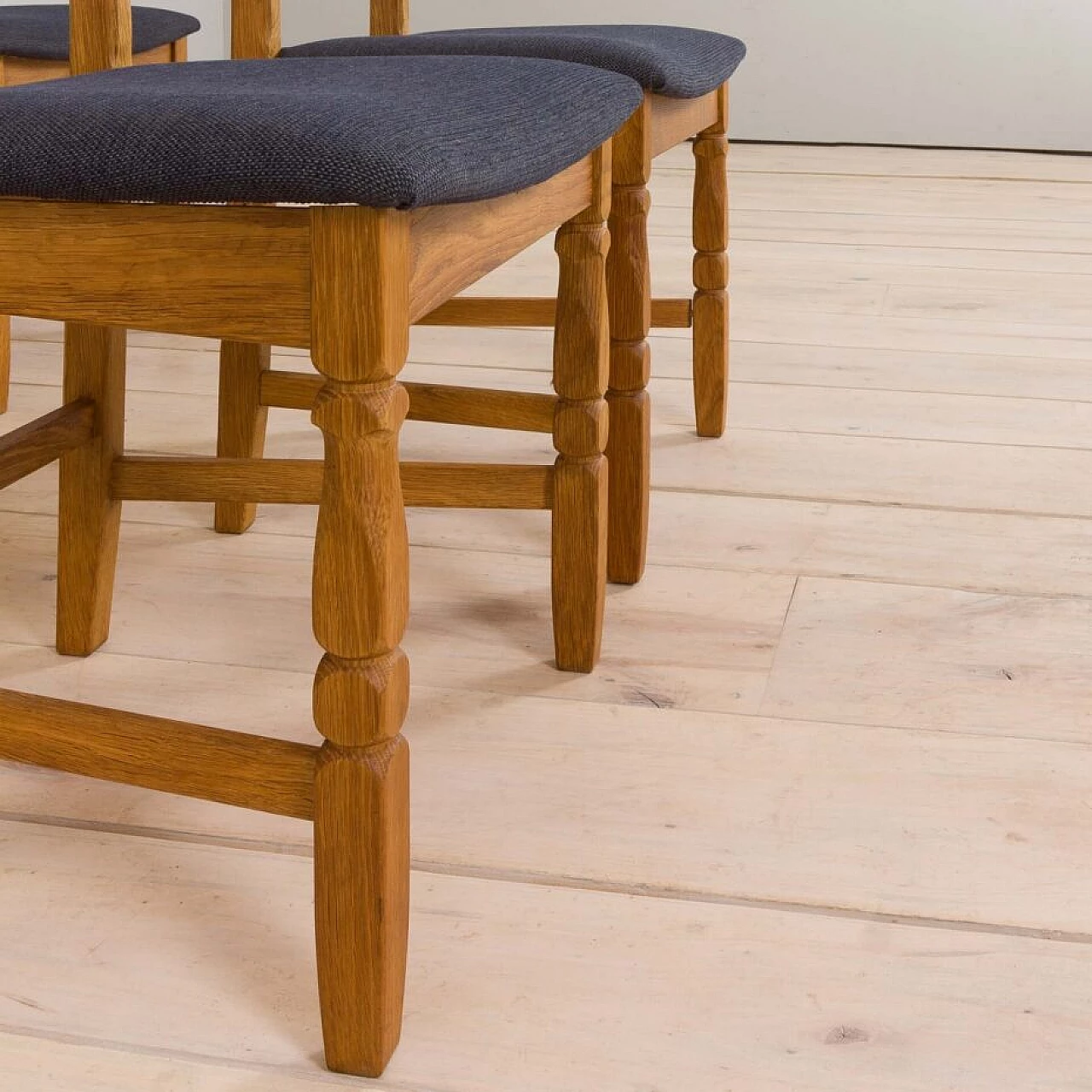 5 Sedie da pranzo in quercia danese di H. Kjærnulf, anni '60 5