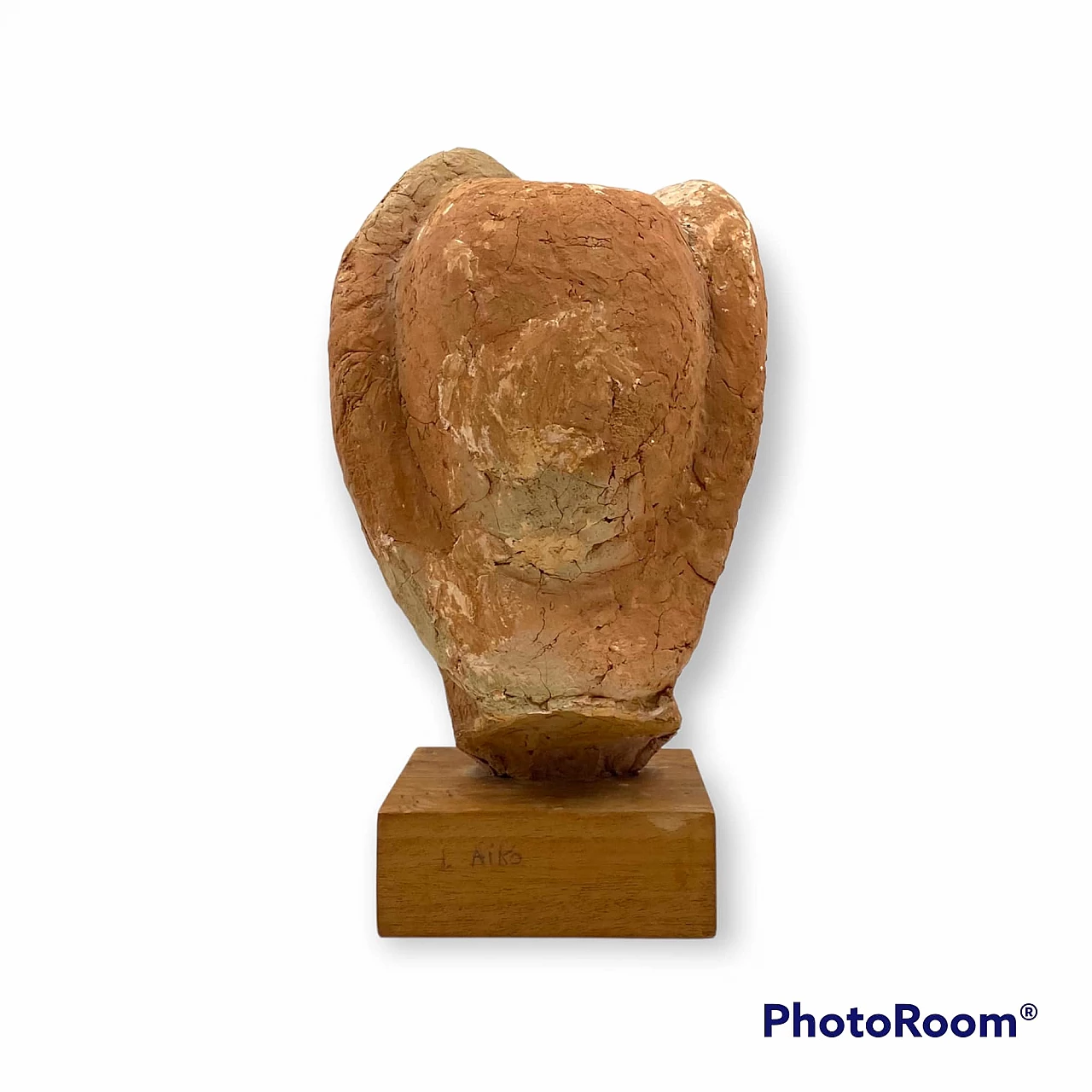 Willy Gordon, Akito girl's head, terracotta sculpture, 1940s 14