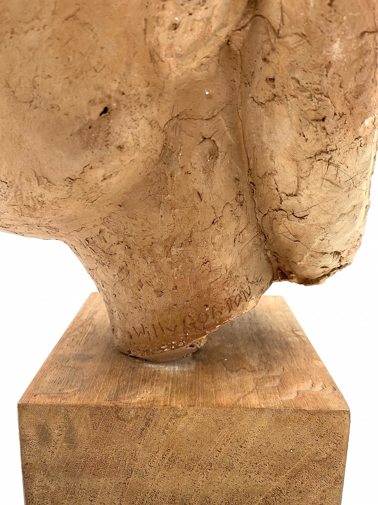 Willy Gordon, Akito girl's head, terracotta sculpture, 1940s 20