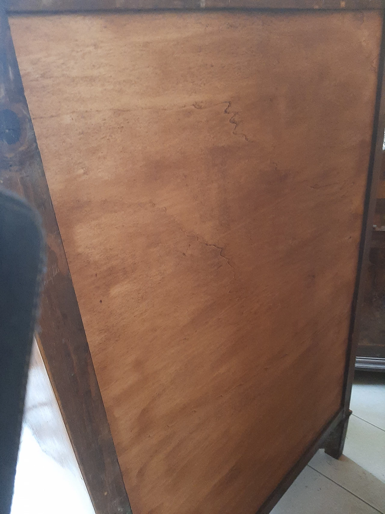 Walnut-root sideboard with marble top, 1950s 10