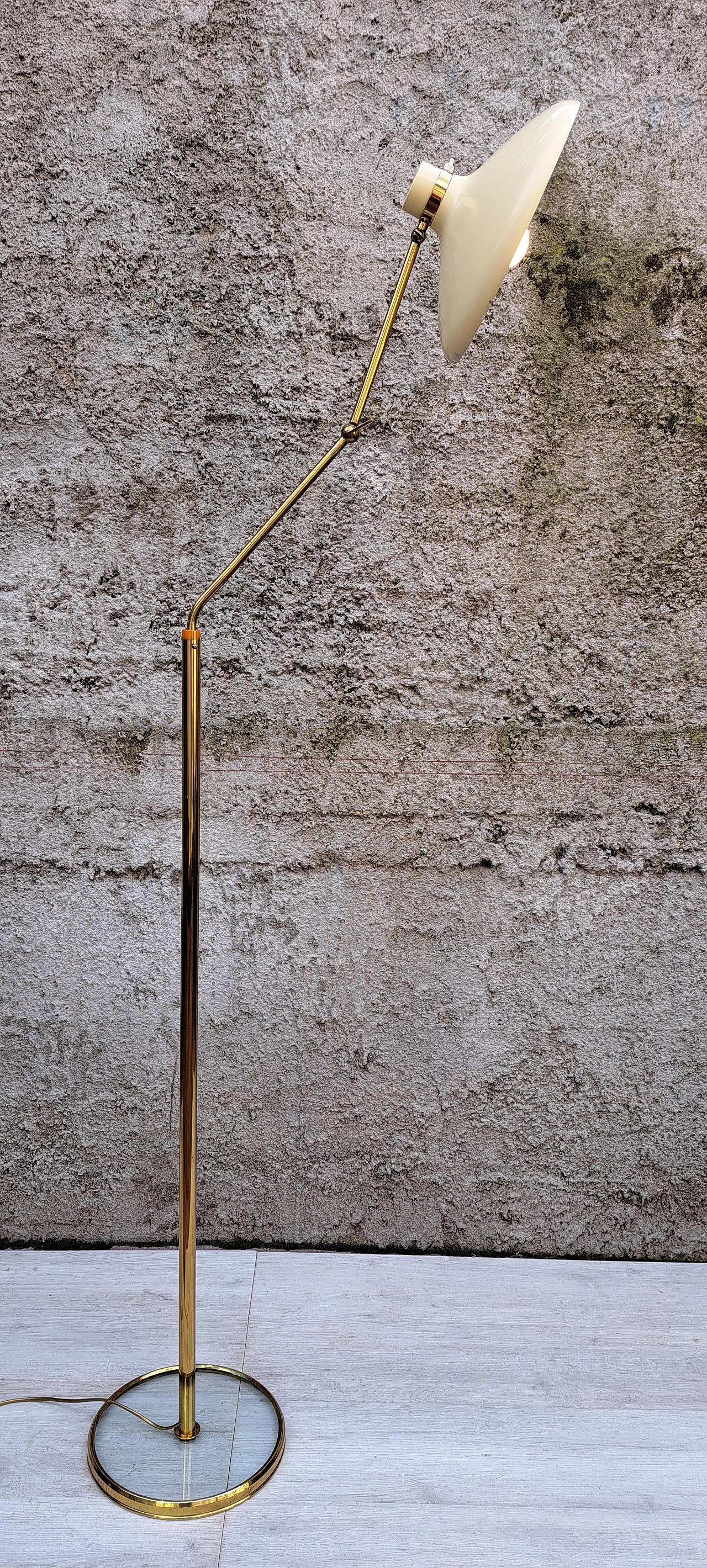 Floor lamp in metal and glass by Gio Ponti for Fontana Arte, 1960s 17