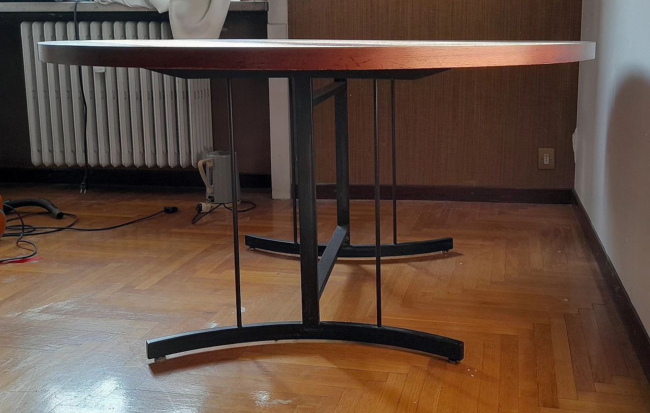 Round metal and teak table attributed to Paolo Tilche, 1950s 7