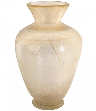 Murano glass vase with gold streaks by Seguso, 1940s