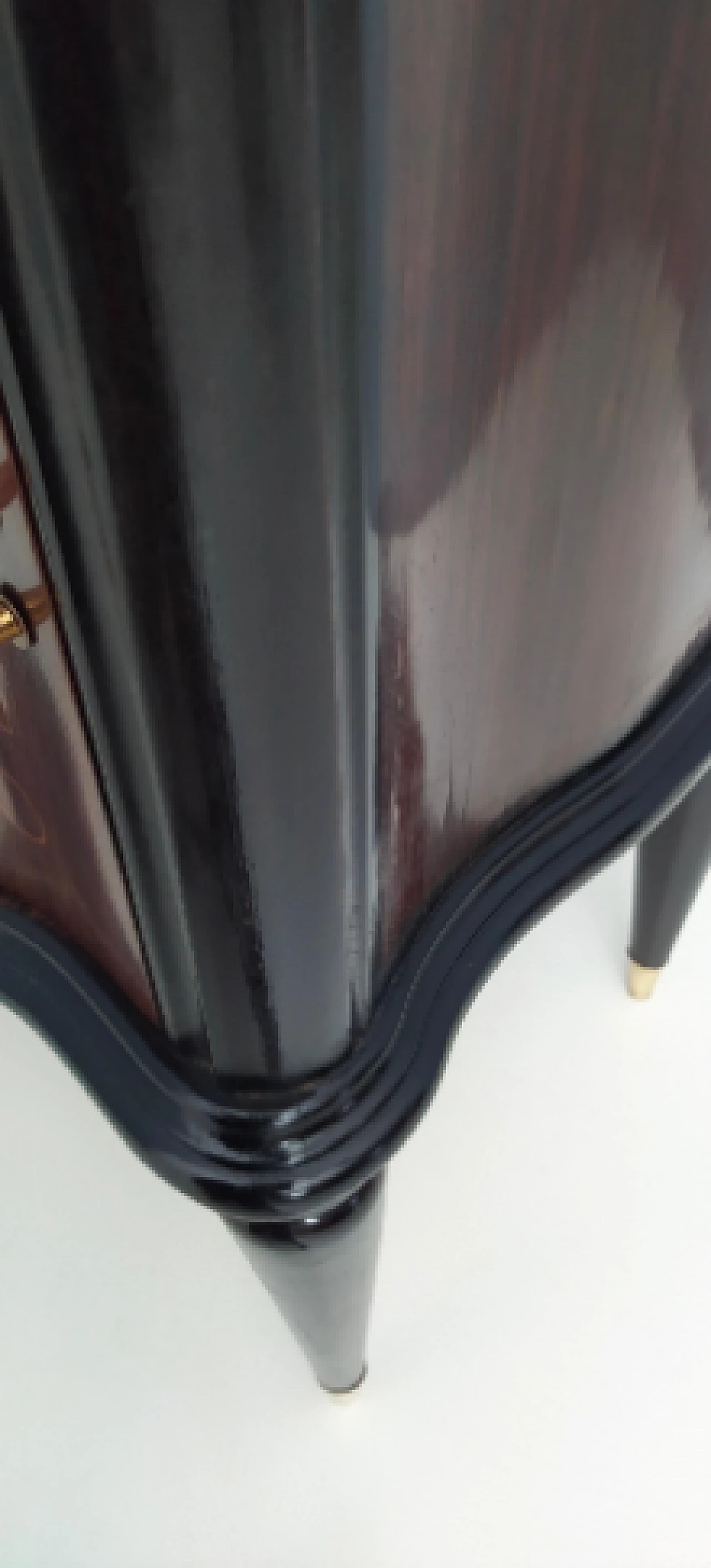 Pair of walnut bedside tables in the style of Tomaso Buzzi, 1950s 12