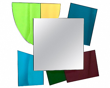 Specchio irregolare in vetro colorato nello stile di Ettore Sottsass
