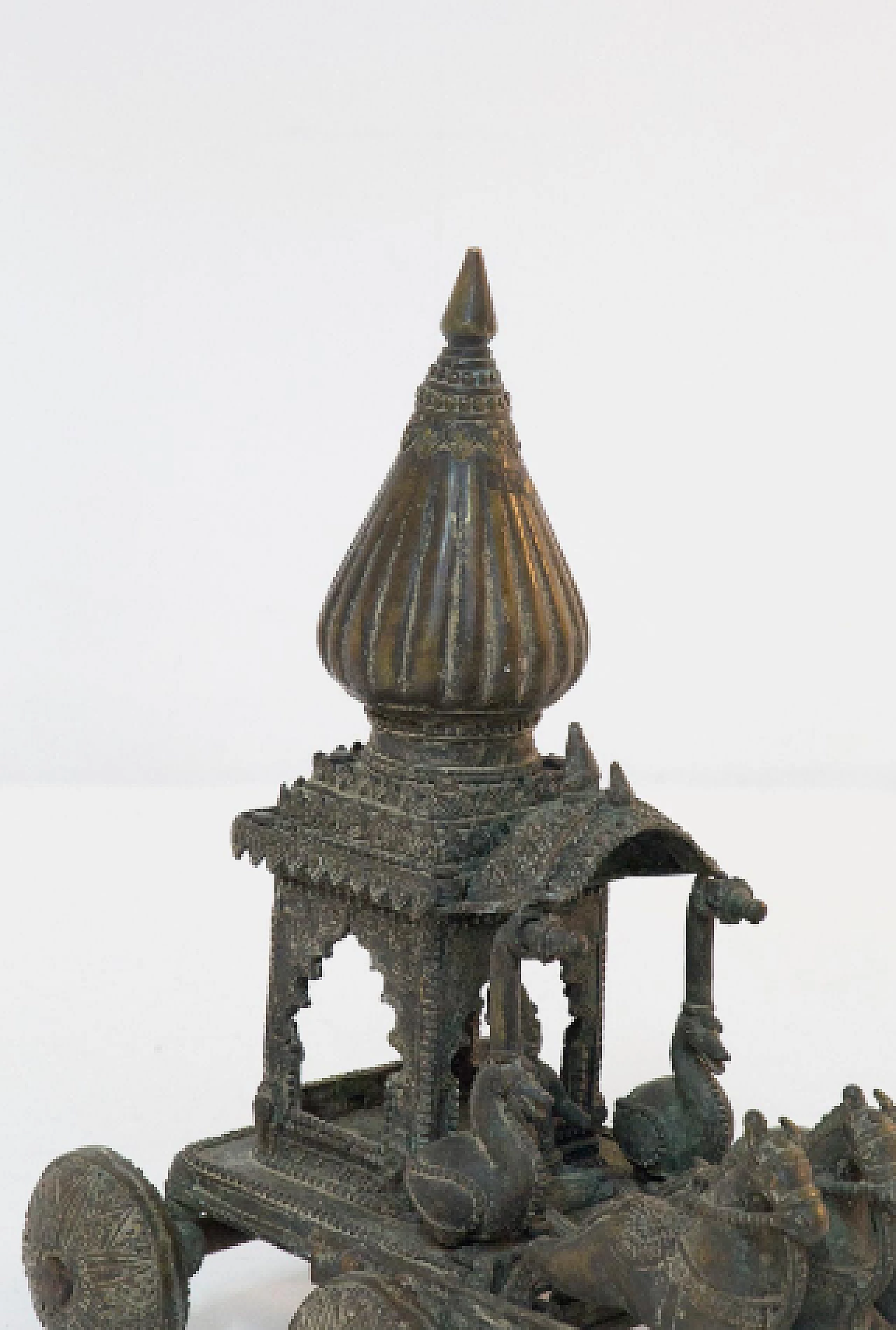 Scultura indiana in ghisa di carro guidato da Krishna, inizio '900 3