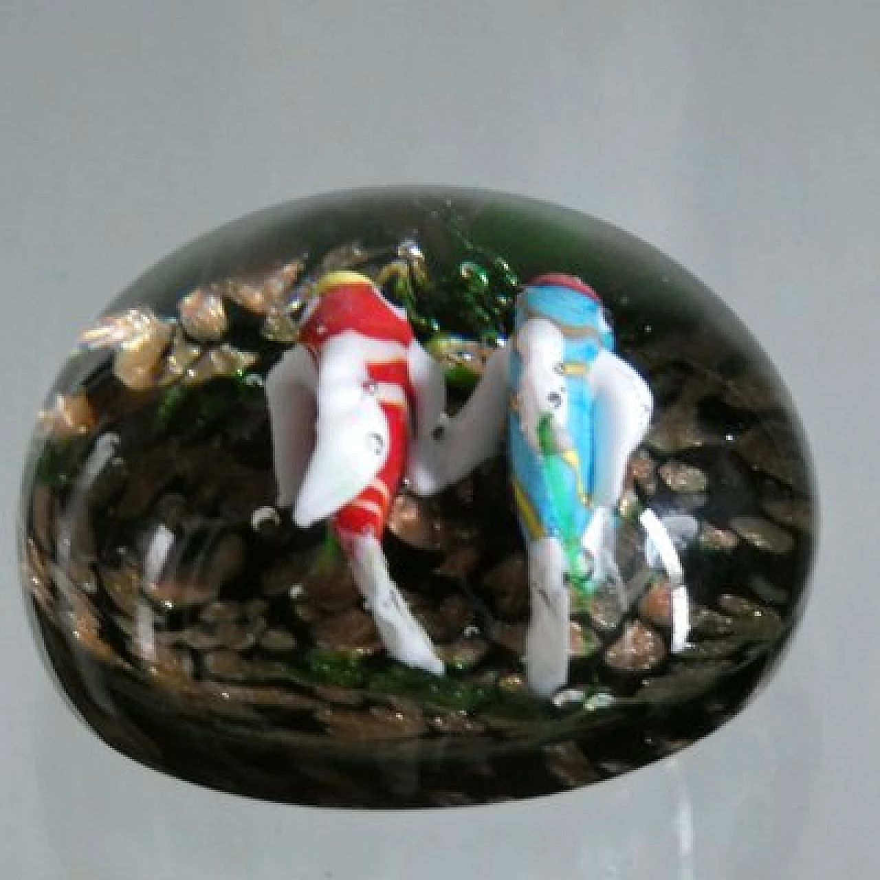 Fermacarte in vetro di Murano con pesci pappagallo, anni '50 5