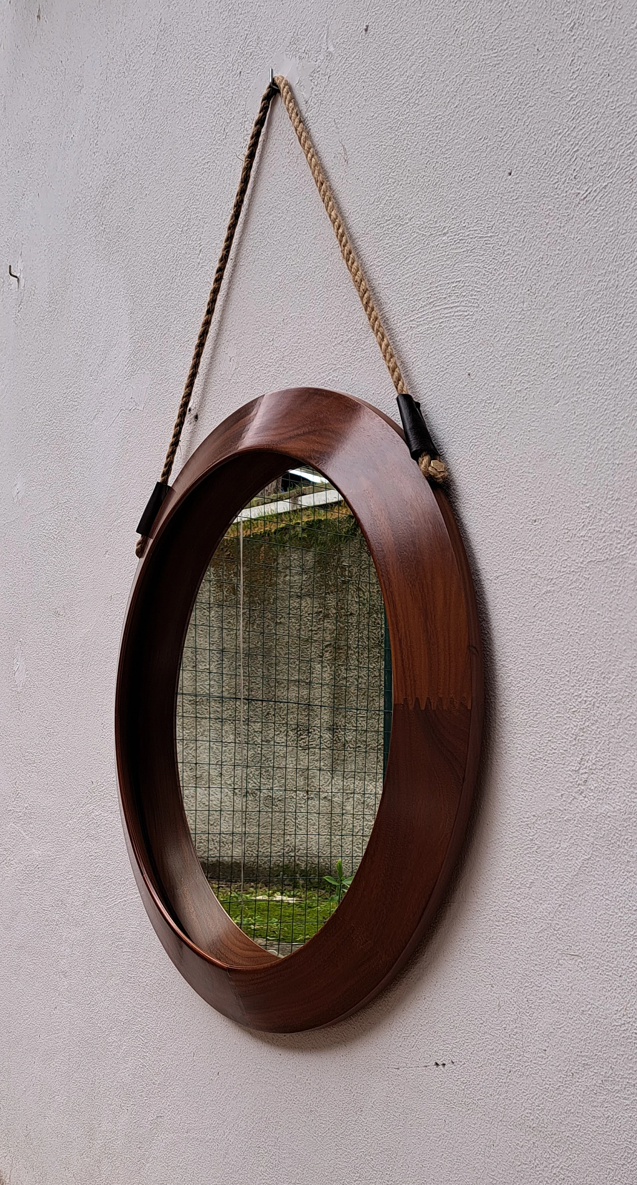 Specchio rotondo in teak e canapa di Santambrogio e De Berti, anni '60 8