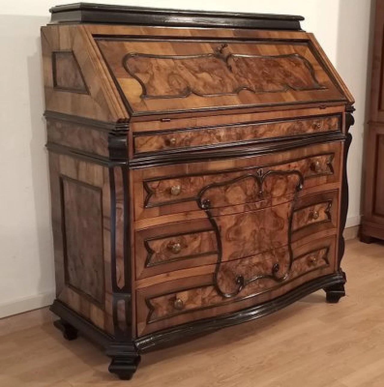 Louis XIV walnut dresser with flap, 18th century 2