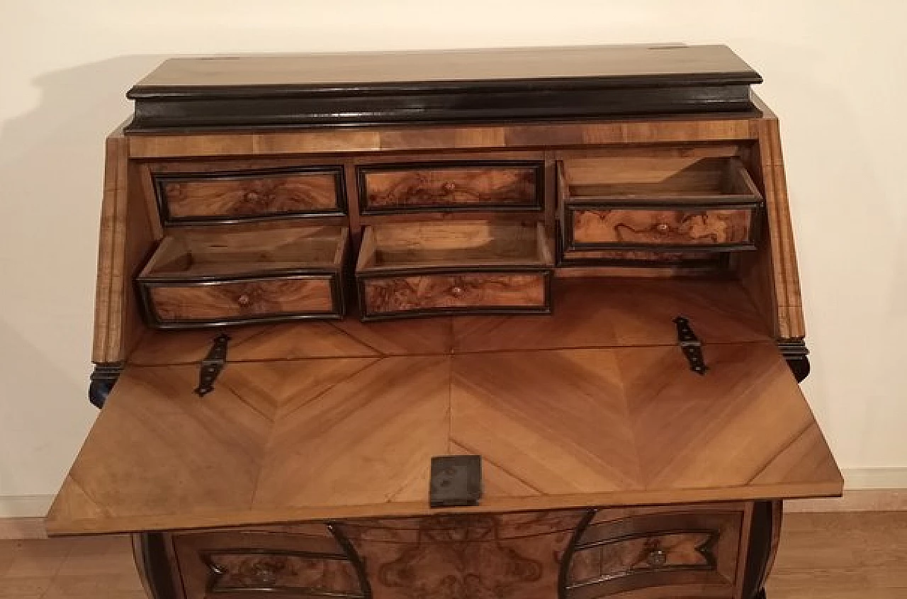 Louis XIV walnut dresser with flap, 18th century 20