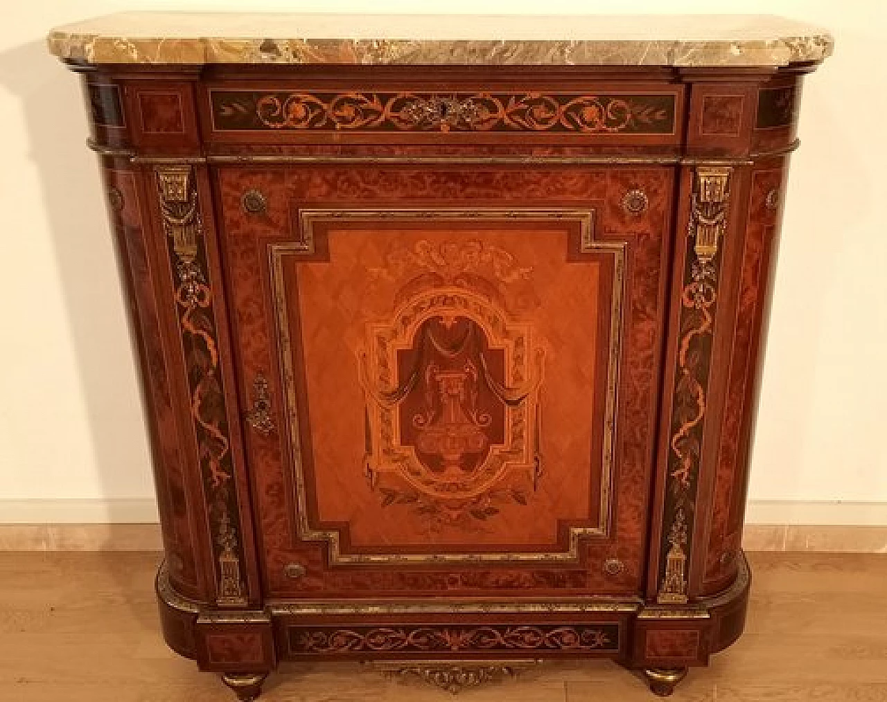 Credenza in legno intarsiato con piano in marmo, anni '60 1