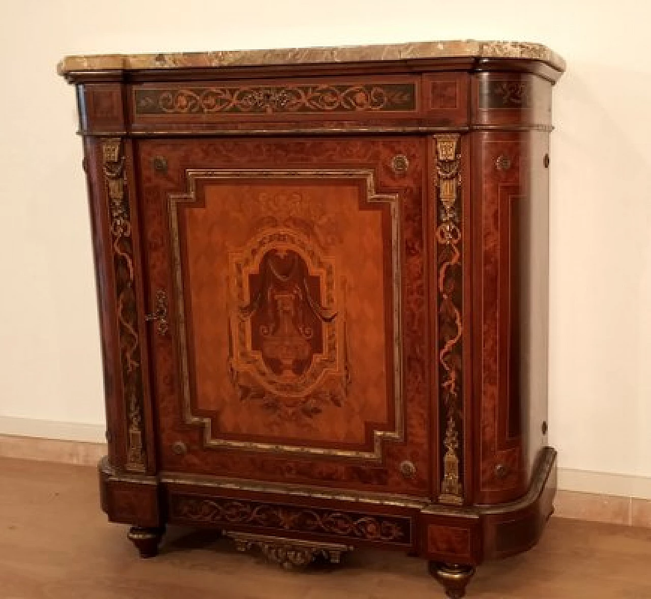 Credenza in legno intarsiato con piano in marmo, anni '60 3