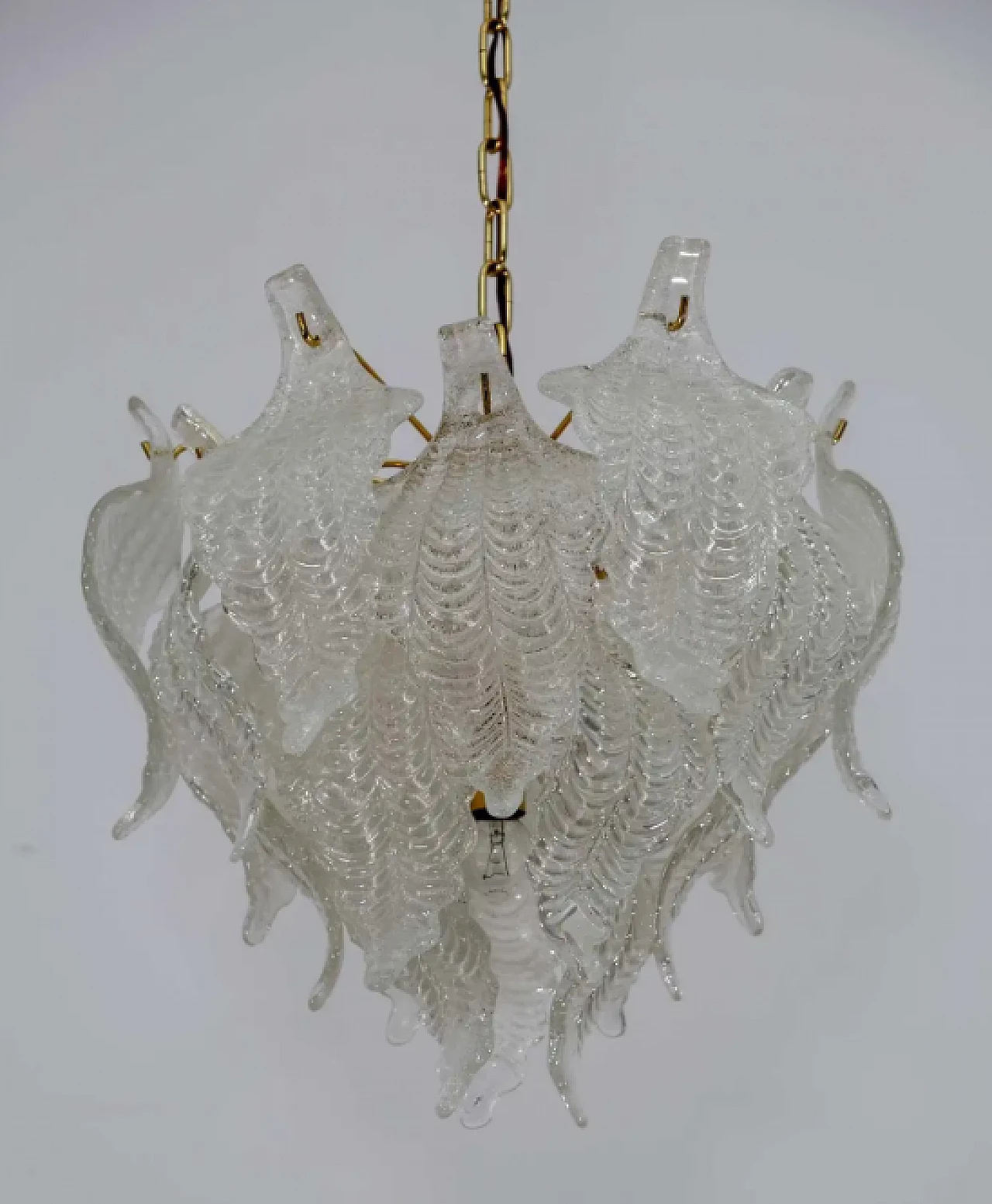 Lampdario a foglie in vetro di Murano e ottone di Mazzega, anni '70 3