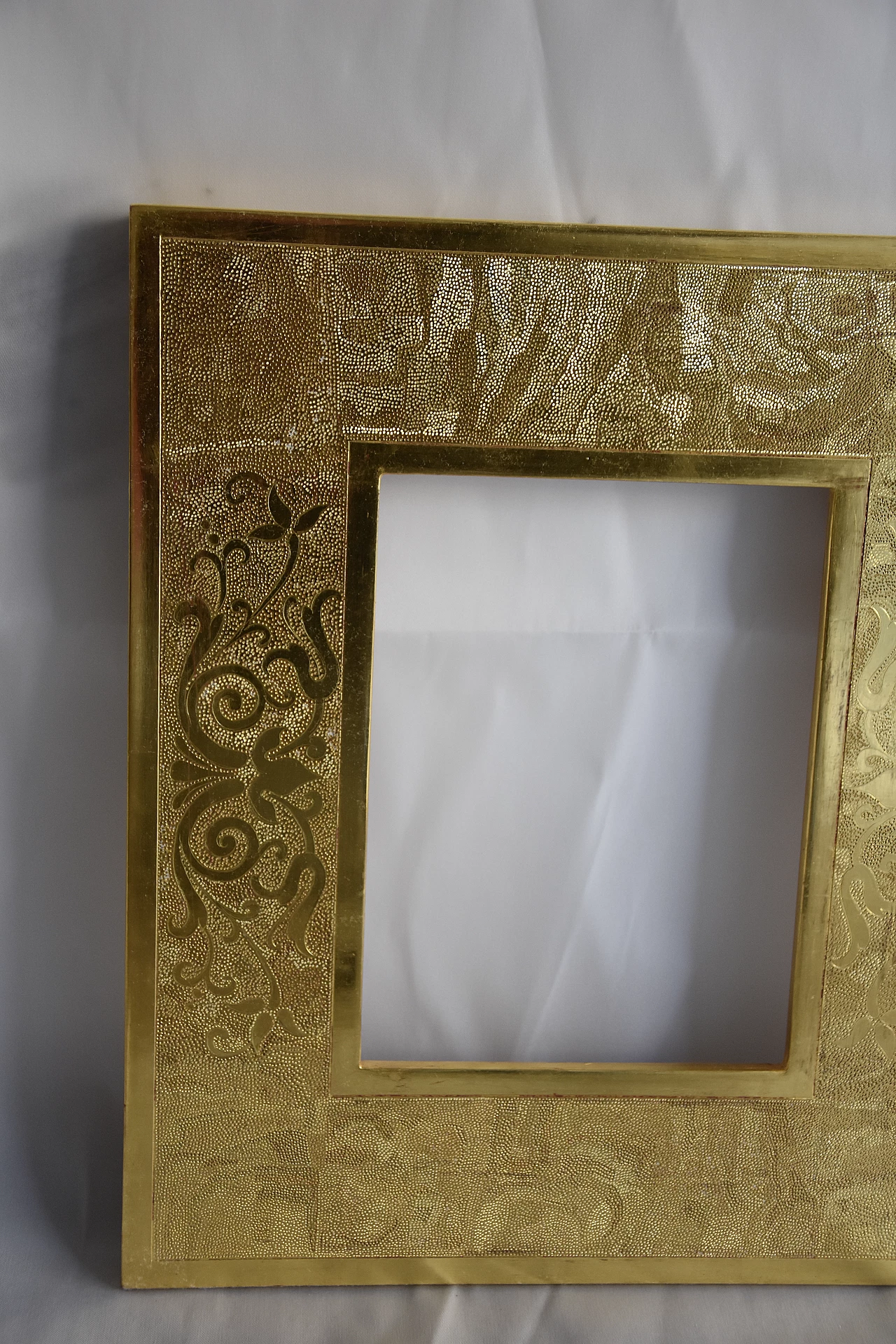 Gold frame in wood and 24K gold, 2000s 4