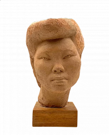 Willy Gordon, Akito girl's head, terracotta sculpture, 1940s
