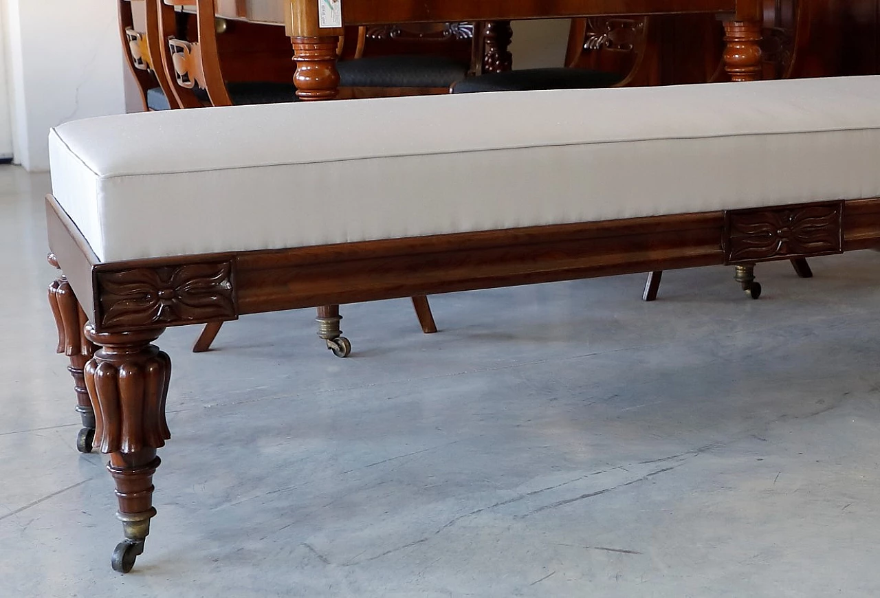 Victorian upholstered mahogany bench with fluted and carved legs, 19th century 3