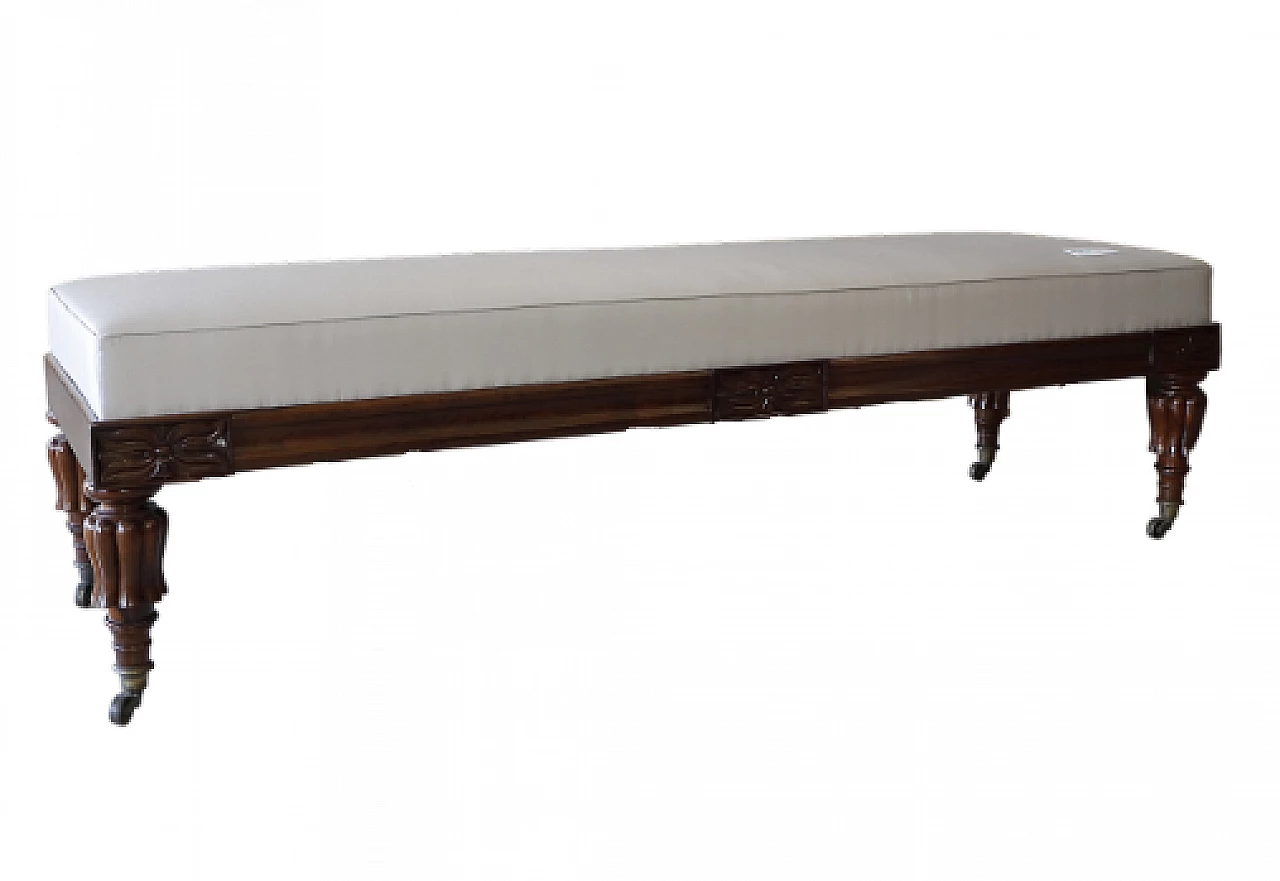 Victorian upholstered mahogany bench with fluted and carved legs, 19th century 4