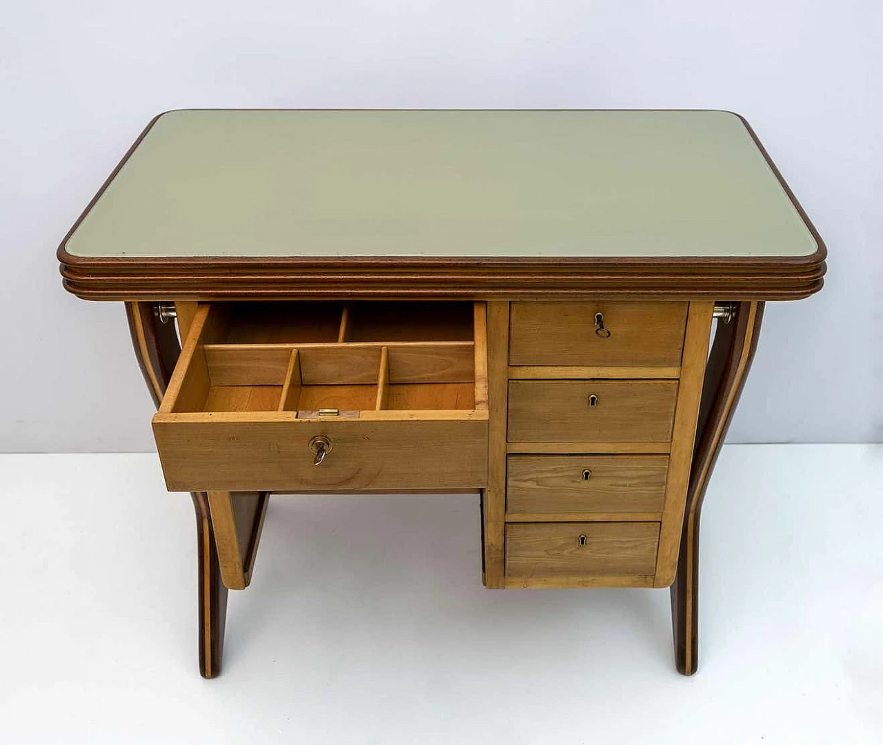 Cash desk by Osvaldo Borsani with Vitrex glass top, 1950s 4