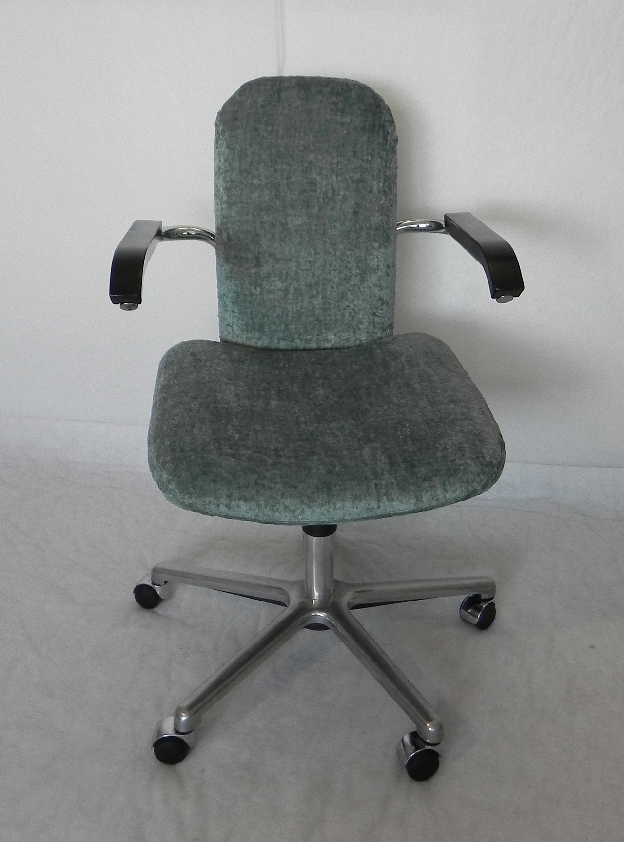 Brera office chair by Yoshiyasu Ito for Simon Gavina, 1980s 2