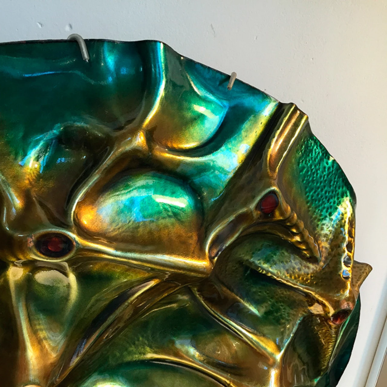 Scultura Luna in rame cesellato e smaltato di Franco Bastianelli, 1966 4