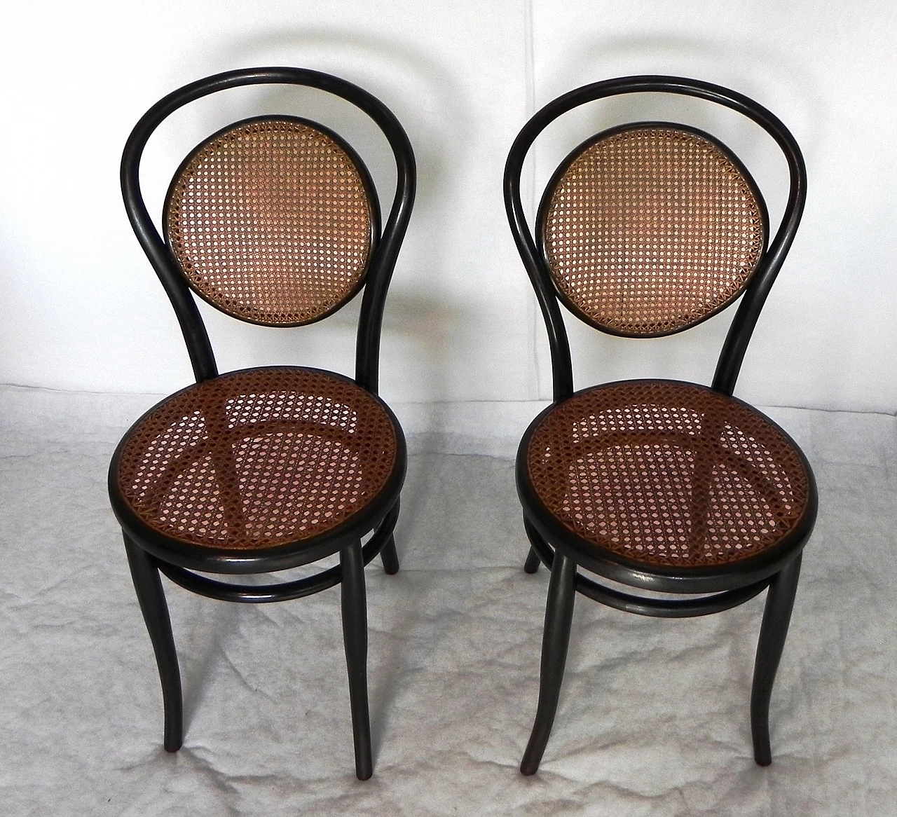 Pair of wood and Vienna straw chairs by J. & J. Kohn, 1920s 4